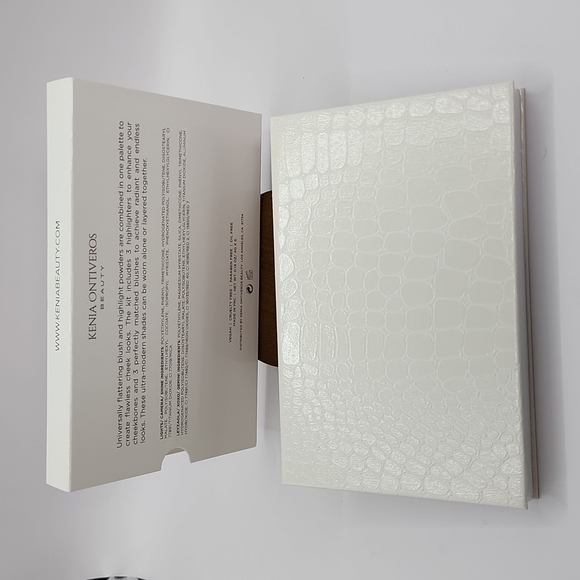 Kenia Ontiveros Beauty Blush & Shine Kit - Picture 10 of 13